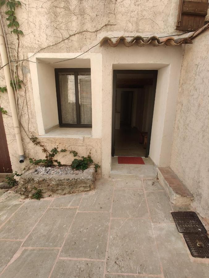 Logement Neuf Centre Du Village Aux Pieds Du Chateau Grimaud Zewnętrze zdjęcie