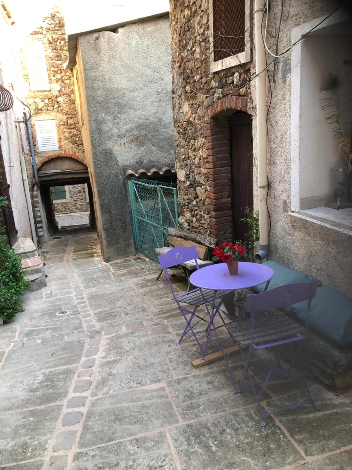 Logement Neuf Centre Du Village Aux Pieds Du Chateau Grimaud Zewnętrze zdjęcie